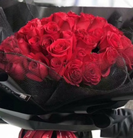 005z 100 roses hand bouquet
