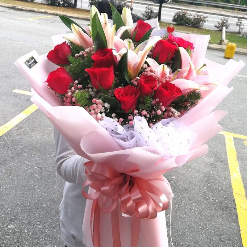 Hand Bouquet Online