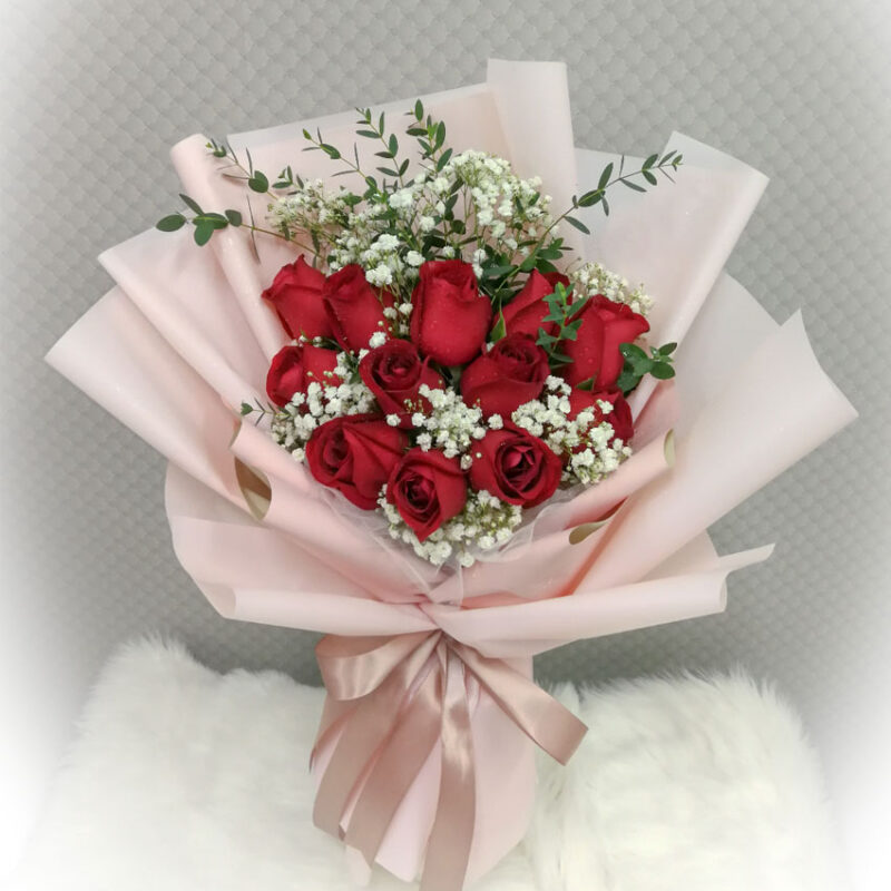 roses and daisy bouquet