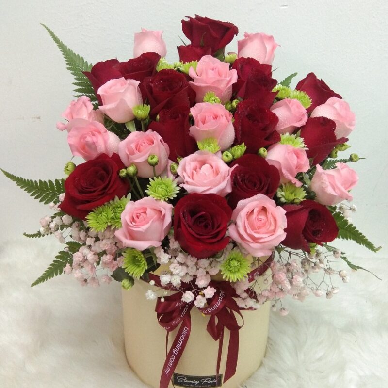 pink & Red rose in a Box