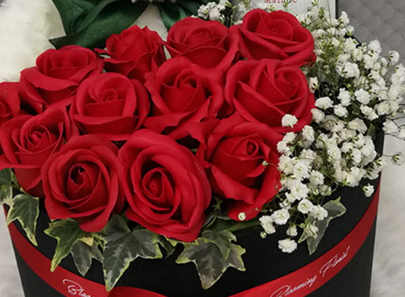 Valentine Bouquet Delivery Love Sign