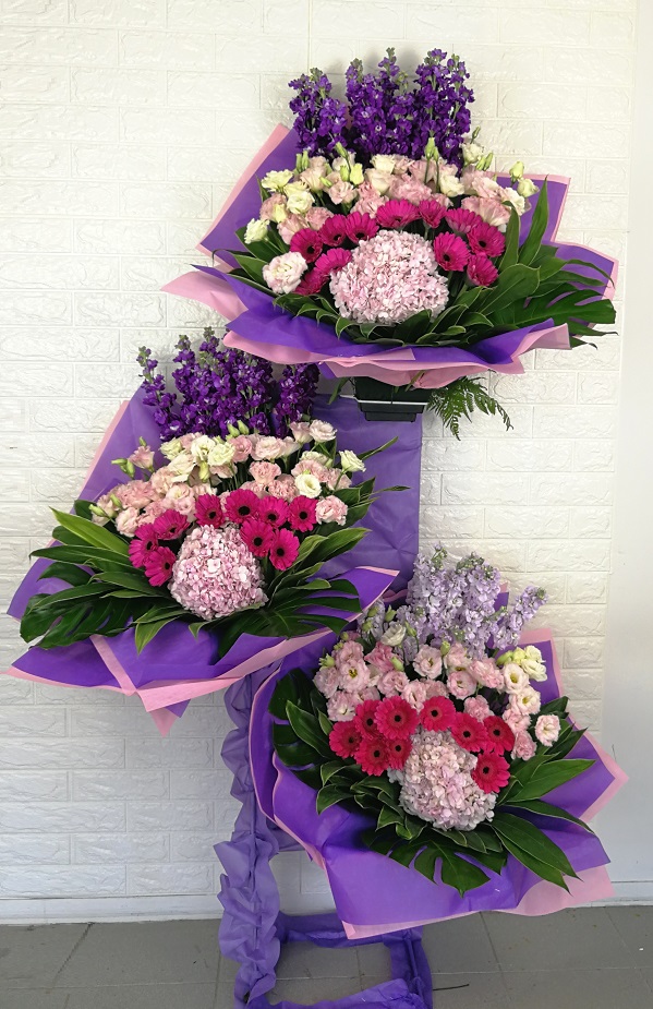 cof condolences / funeral wreath