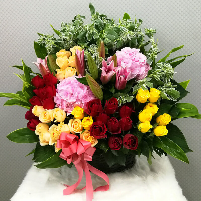 flower and fruits basket