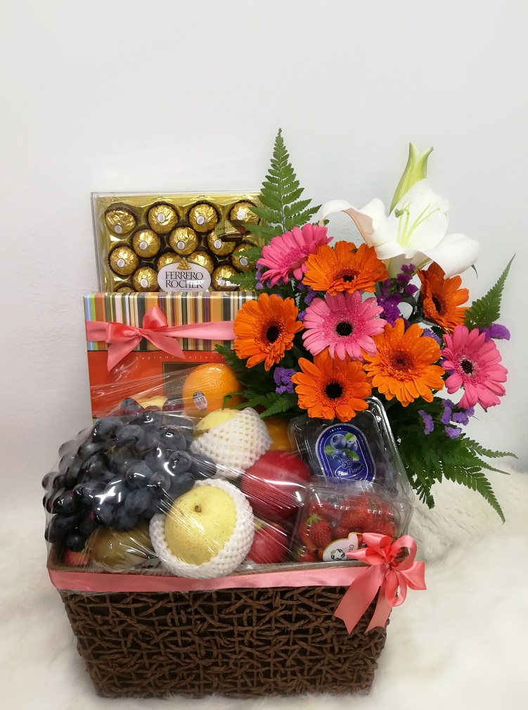 dav hydrangea hand bouquet