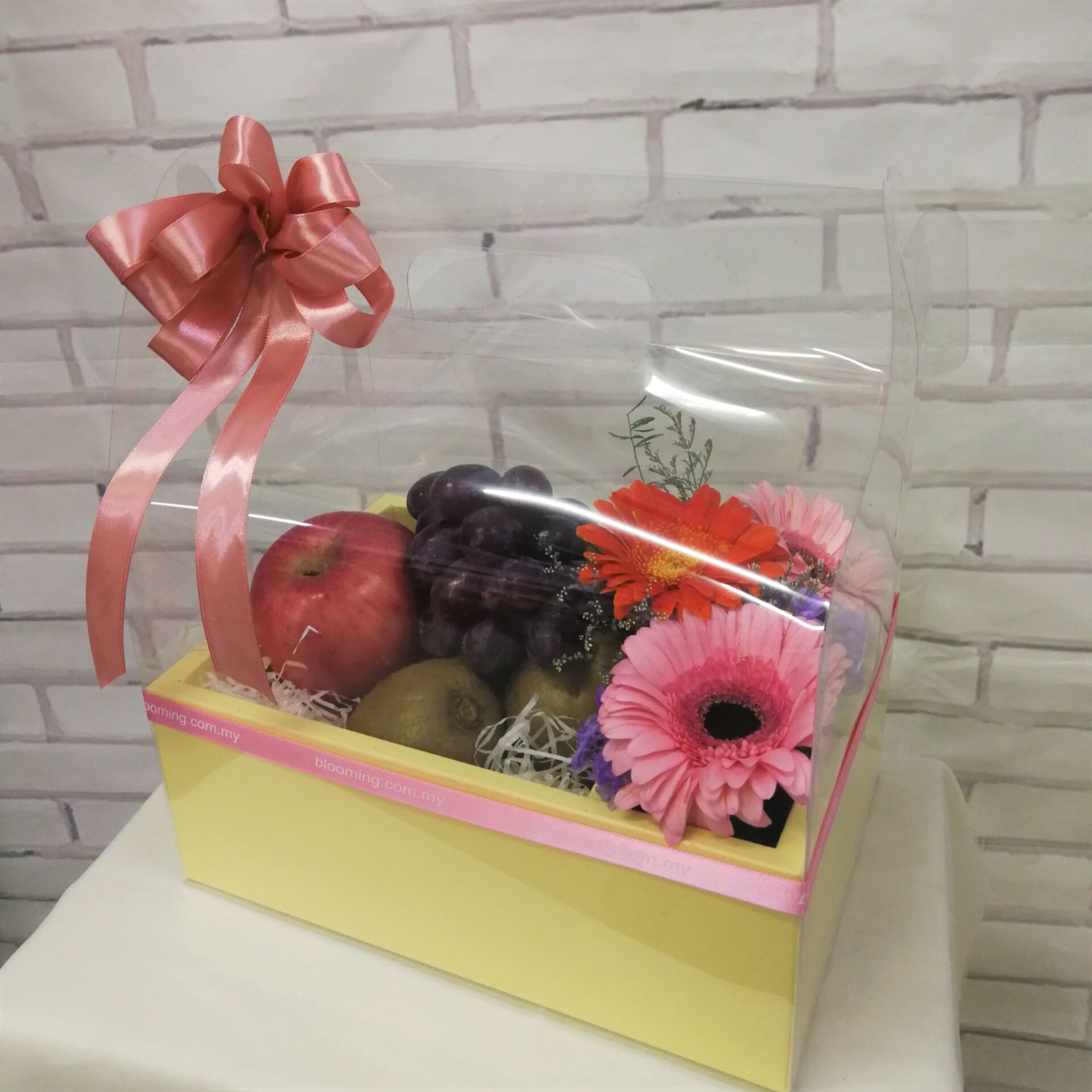 FB0011 (2) Get Well Soon Fruit Basket