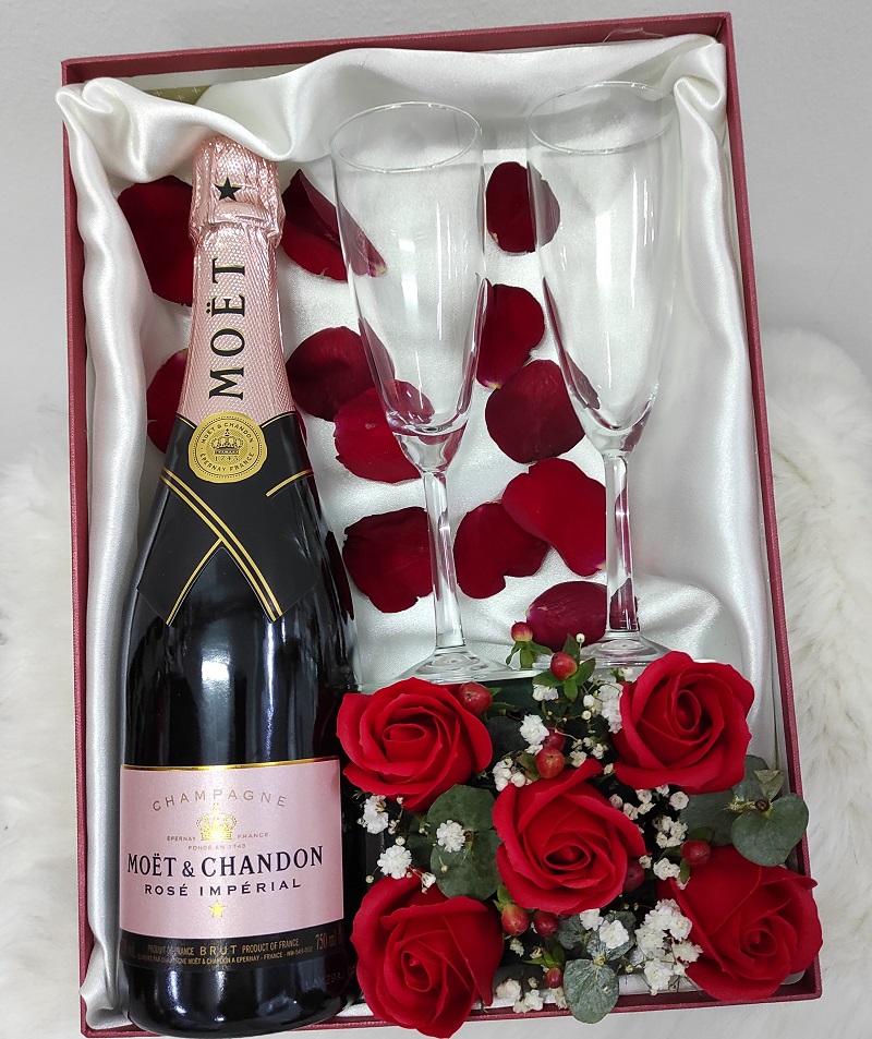 VDB005A flower box with champagne wine
