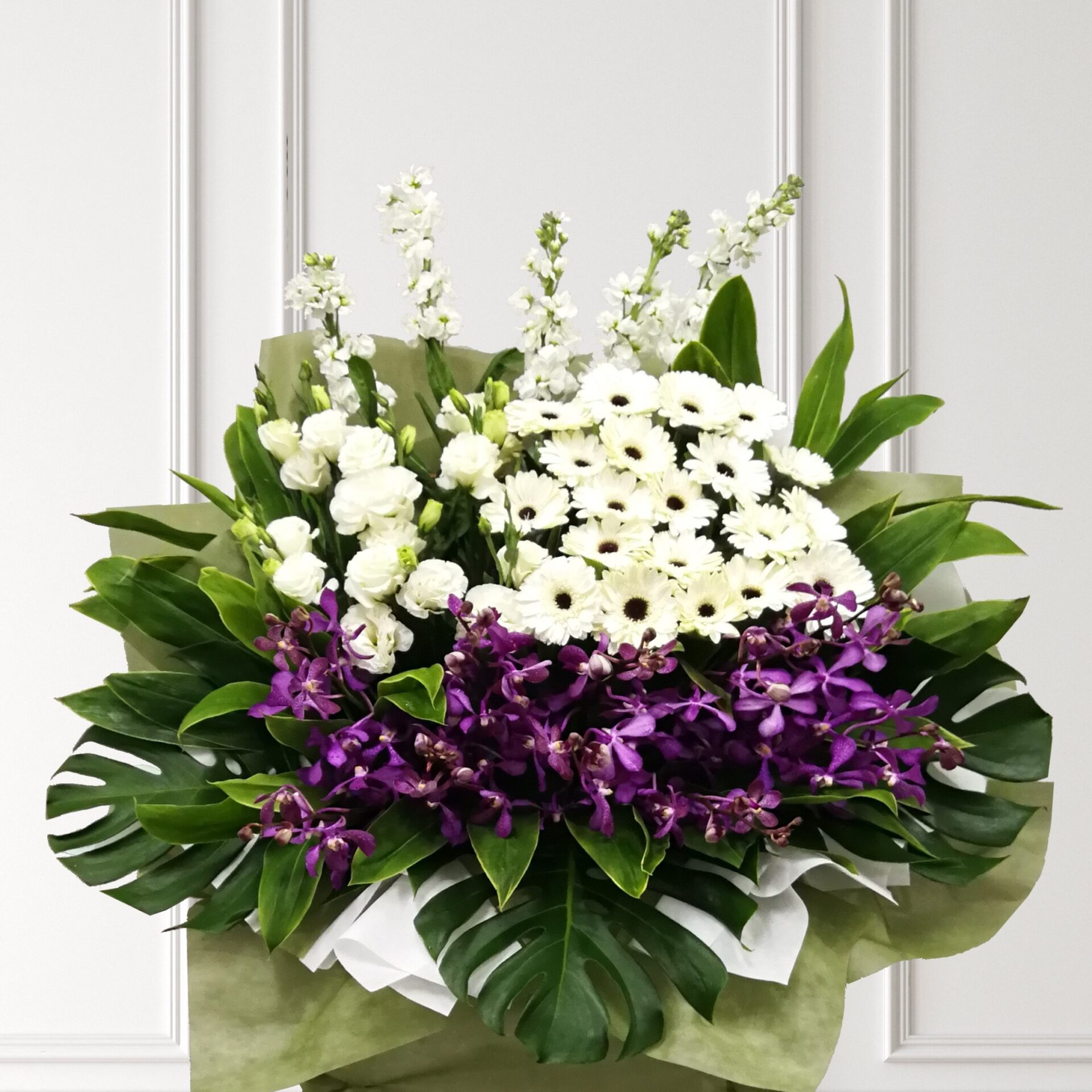 Book Flowers For Condolence Wreath Delivery Flower Delivery Kl