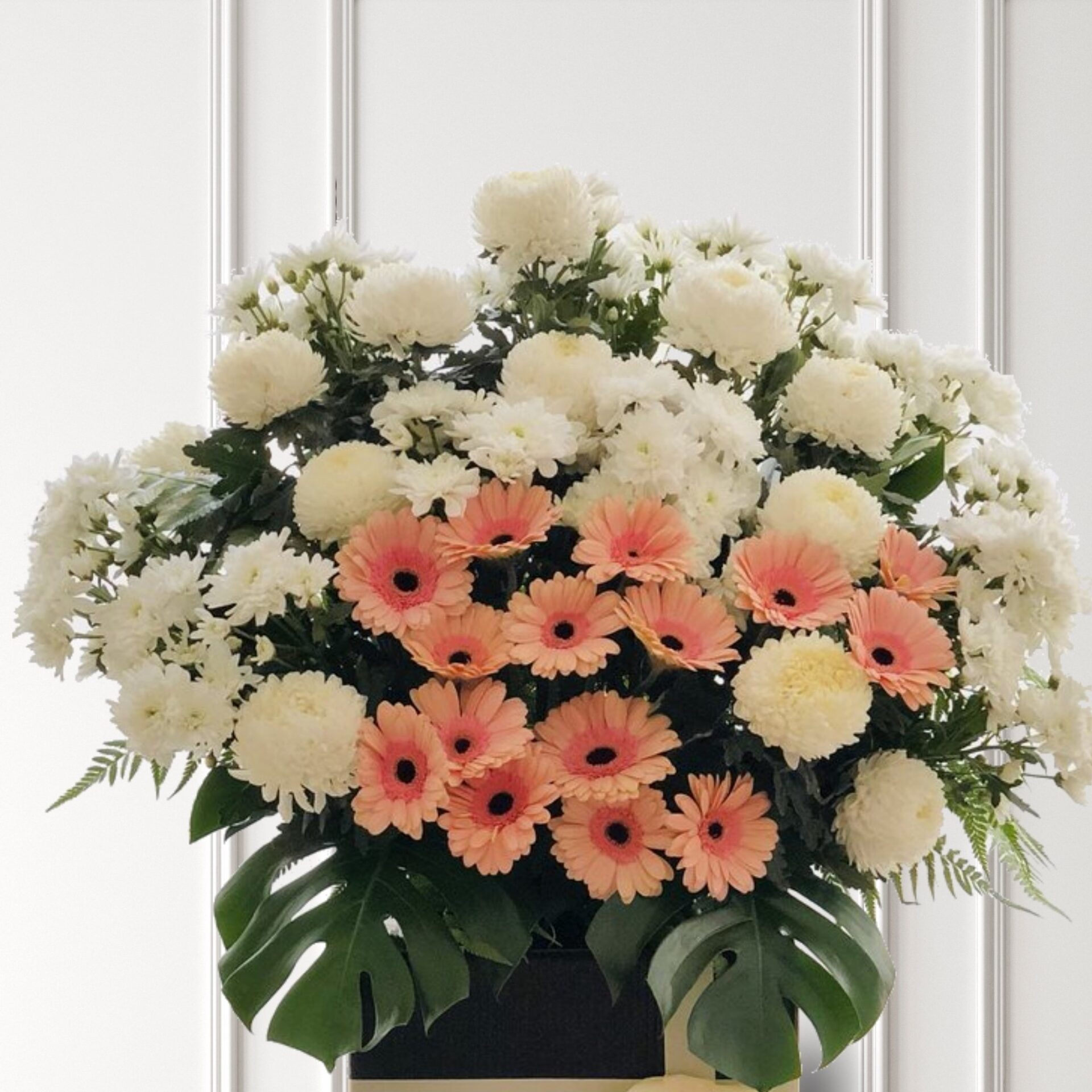CO1034-1 condolence-funeral-sympathy-wreath stand CO1034