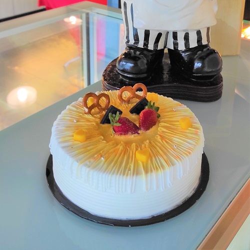 hot air balloon flower and chocolate box