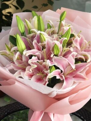 lilies flower bouquet
