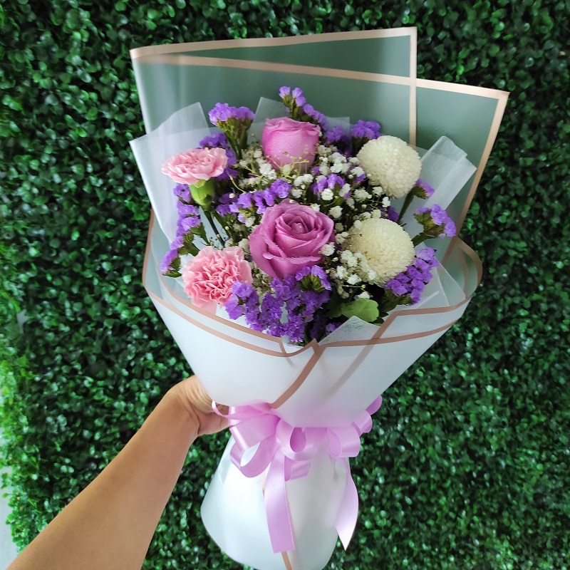 HM001_800_HANDBOUQUET