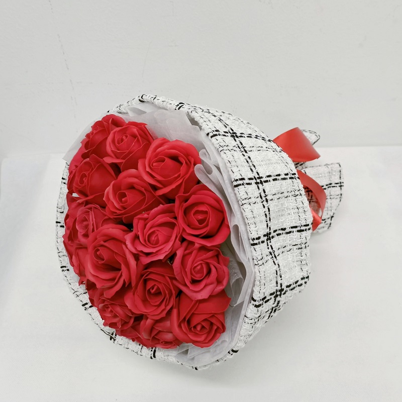 HR2901_CHANEL_STYLE_BOUQUET