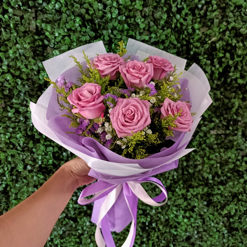 HR0602_PURPLE_ROSE_BOUQUET