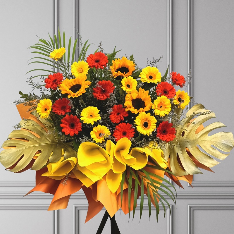 Modern,Classic,Gray,Empty,Interior,With,Wall,Panels,And,Wooden