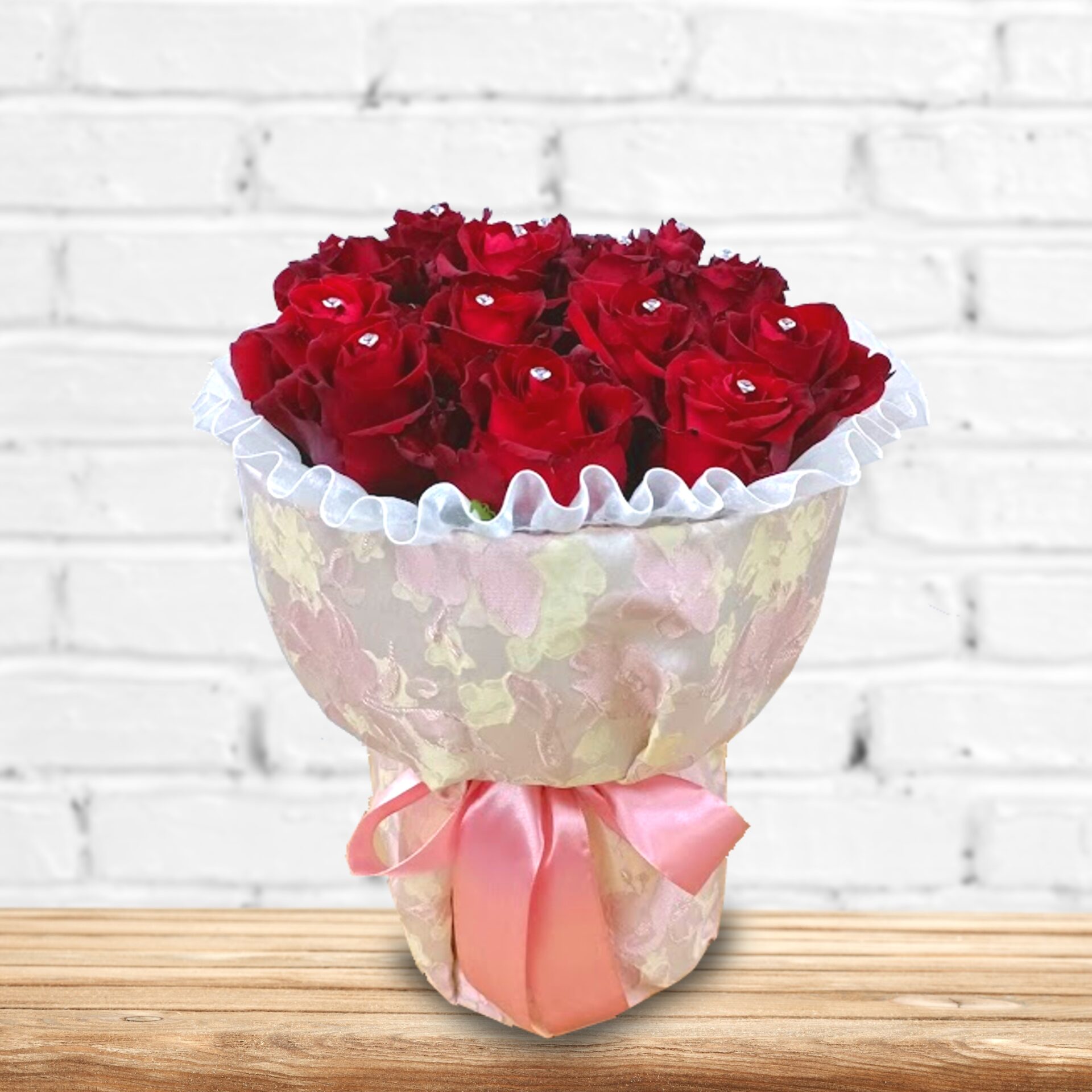 Space,Of,Wall,And,Table,In,Interior