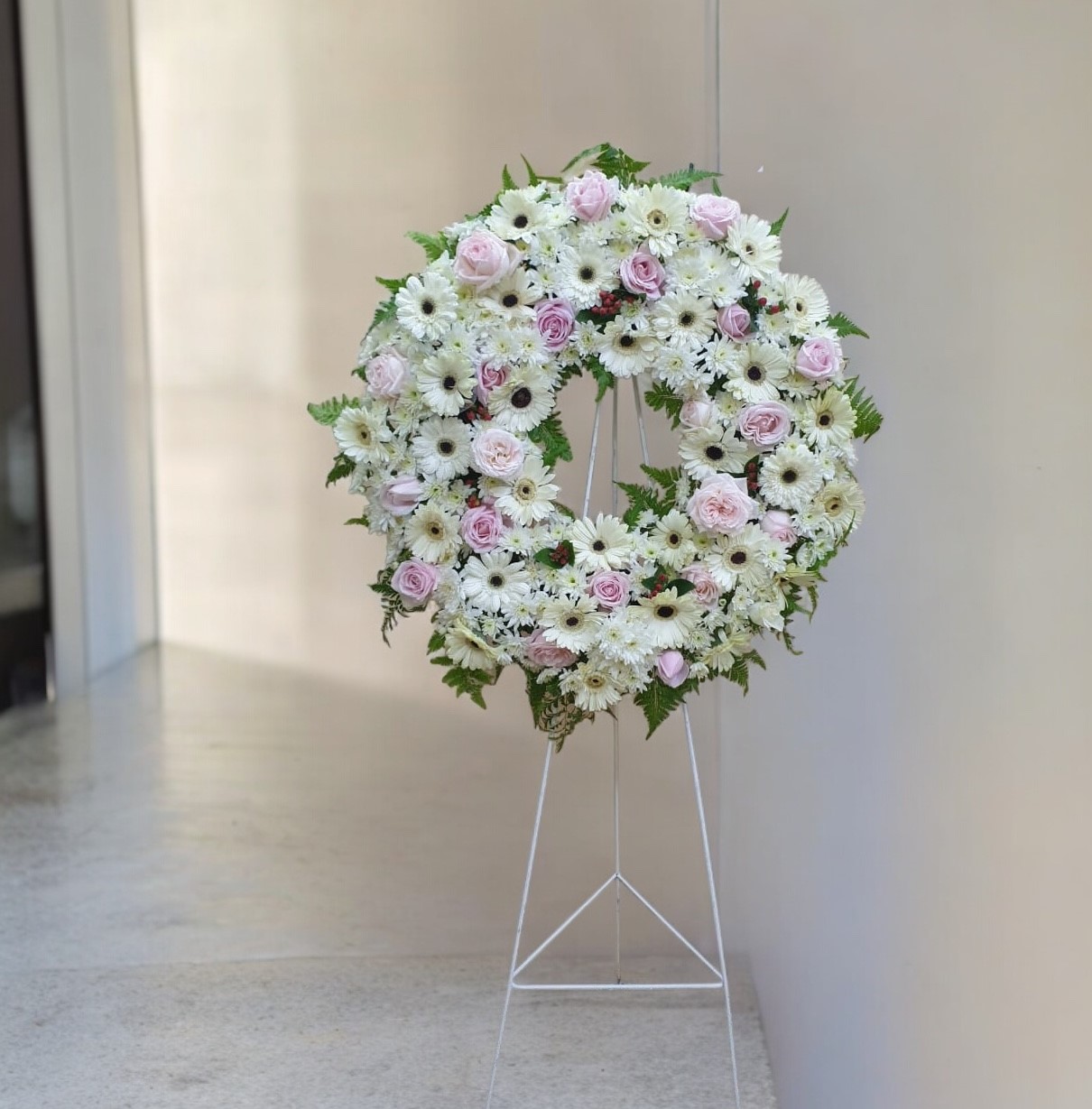 CR1012_CONDOLENCE_FUNERAL_WREATH